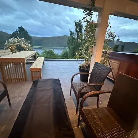 By The Fjord, With Boat And Jacuzzi Included