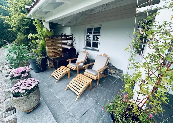 By The Fjord, With Boat And Jacuzzi Included Leilighet *